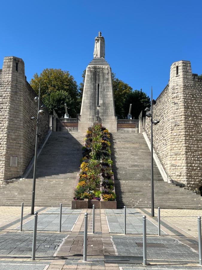 La Cour Du Prince Verdun-sur-Meuse Ngoại thất bức ảnh